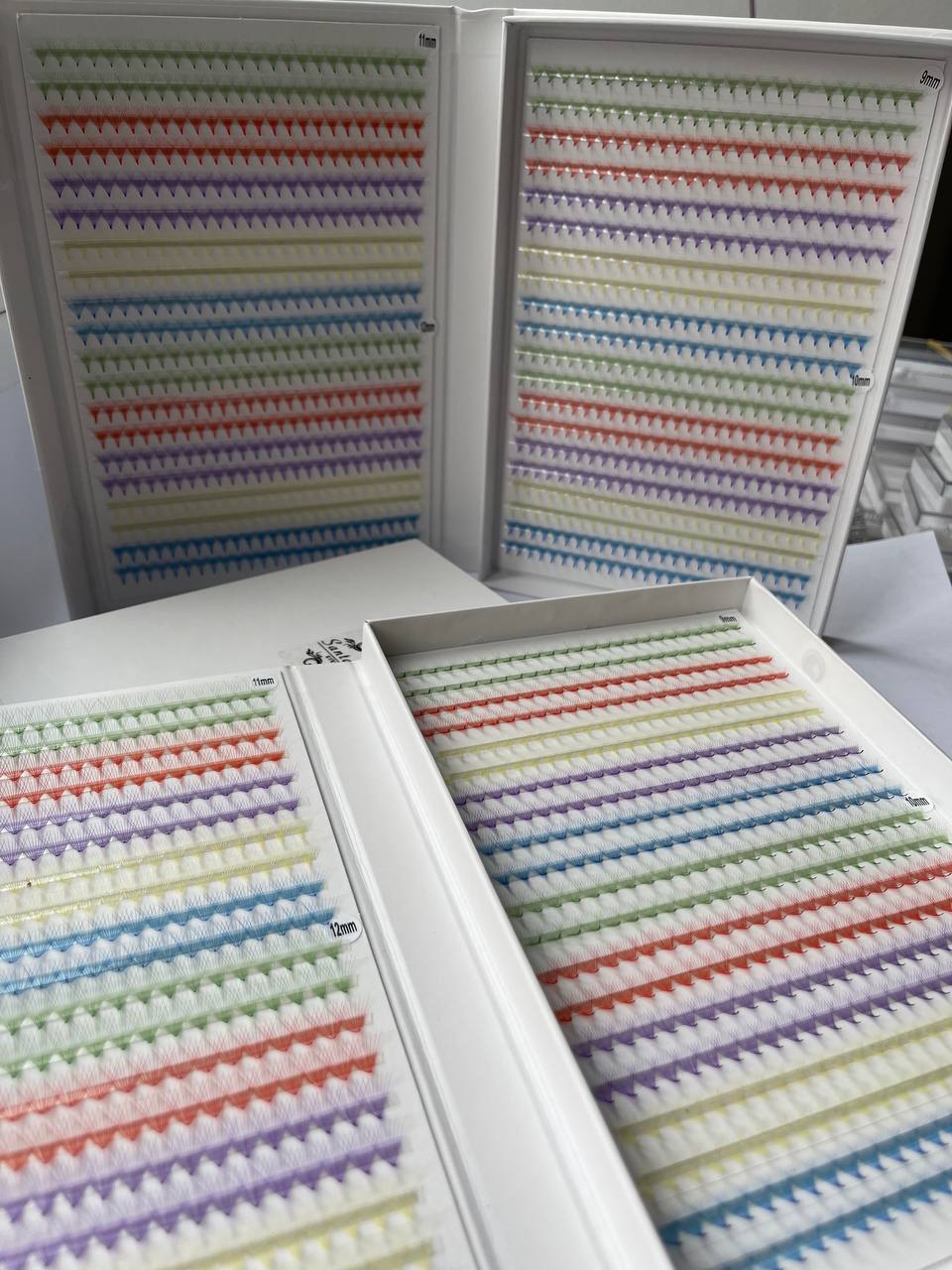 10D-пучкові вії кольоровий мікс довжин Мах для нарощення (товщина 0.05mm)